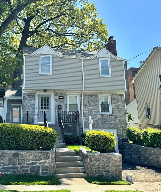Property for Sale at 140 Sedgwick Avenue, Yonkers, New York - Bedrooms: 3 
Bathrooms: 2 
Rooms: 9  - $634,000