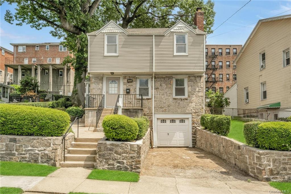 Photo 1 of 140 Sedgwick Avenue, Yonkers, New York, $620,000, Web #: 6309048