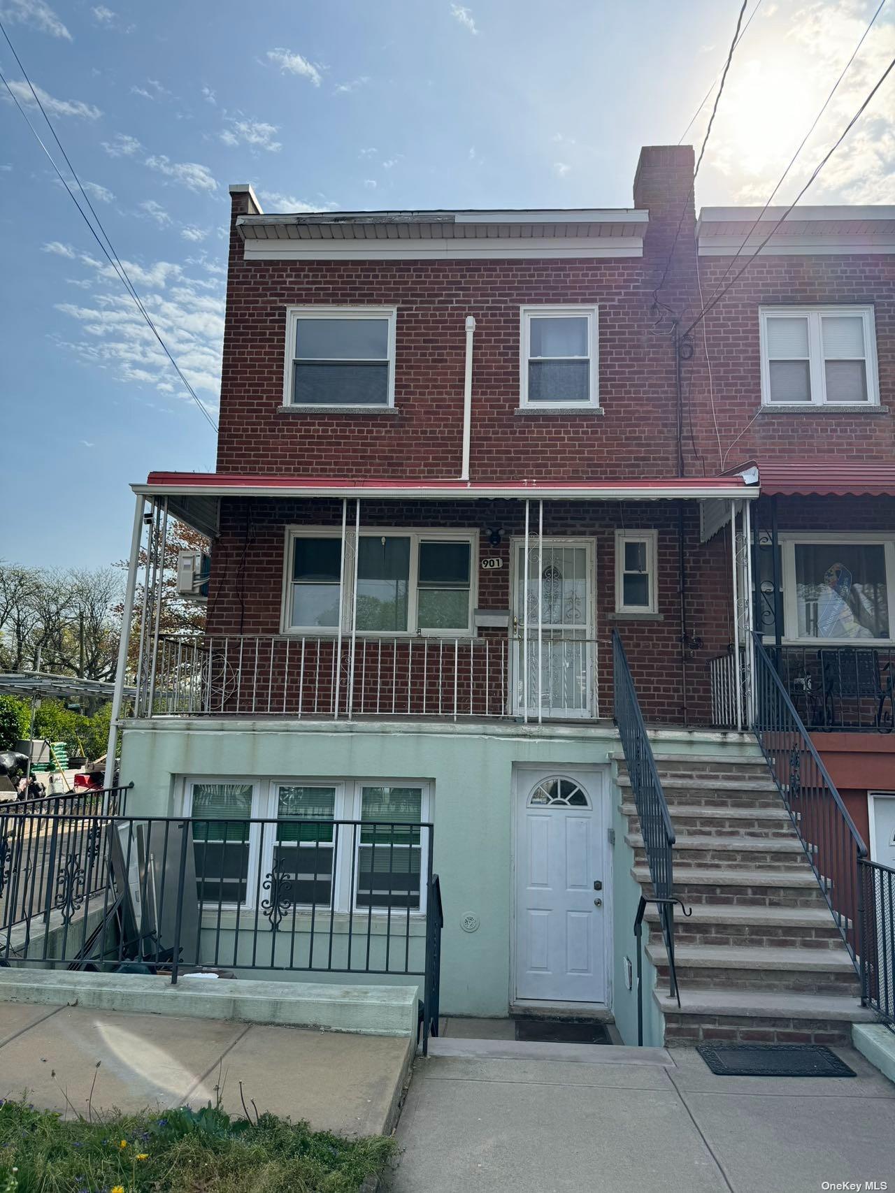 Rental Property at 901 Brinsmade Avenue 1, Bronx, New York - Bedrooms: 2 
Bathrooms: 1 
Rooms: 4  - $1,900 MO.