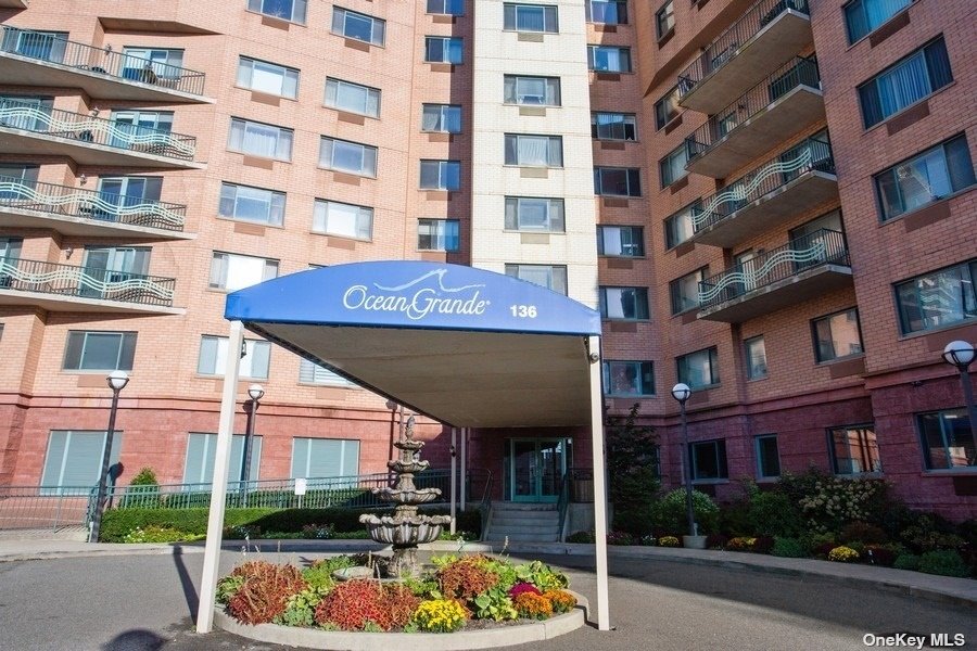 136 Beach 117 St #406, Rockaway Park, New York image 1