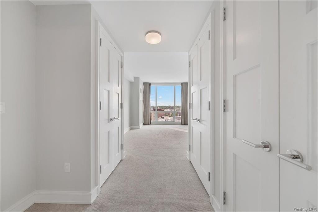 Photo 14 of 28 of 5 Renaissance Square 19F condo