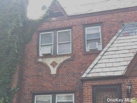 Homes For Sale - 30-10 90th Street<br/> Queens County, Flushing, NY 11369