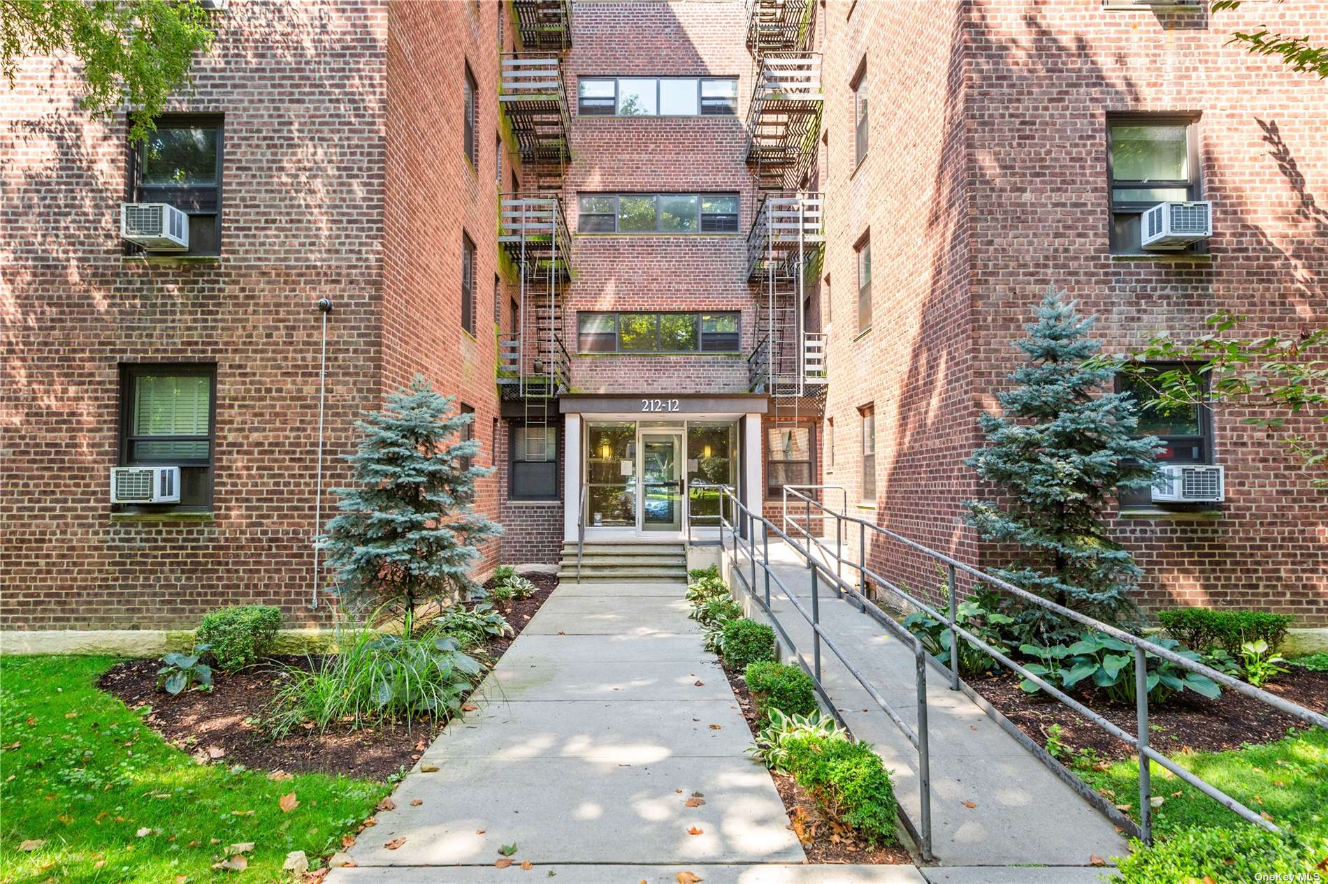 212-12 73rd Avenue #1C, Oakland Gardens, New York image 8