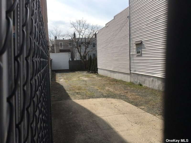 73-30 72nd Street, Glendale, New York image 2
