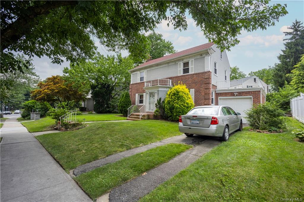 Property for Sale at 8068 Springfield Boulevard, Hollis Hills, Queens, NY - Bedrooms: 3 
Bathrooms: 3 
Rooms: 9  - $990,000