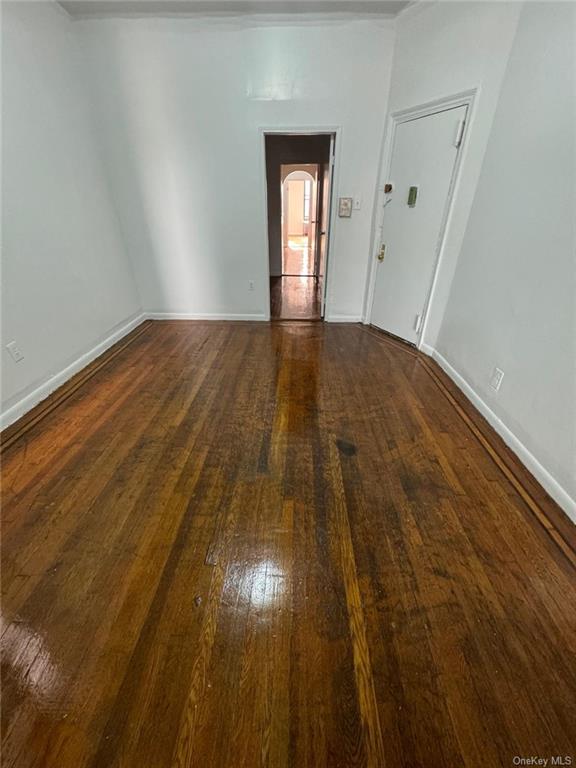 Rental Property at Saint Anns Avenue 3N, Bronx, New York - Bedrooms: 3 
Bathrooms: 1  - $2,200 MO.