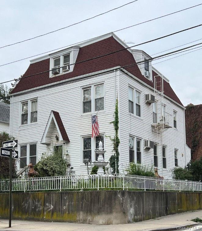 Photo 2 of 2 of 53-04 Seabury Street house