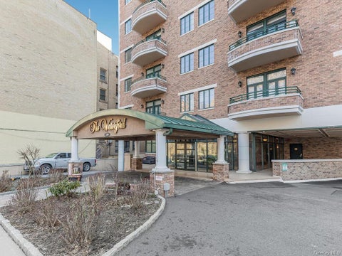 Photo for 3816 Waldo Avenue 5D