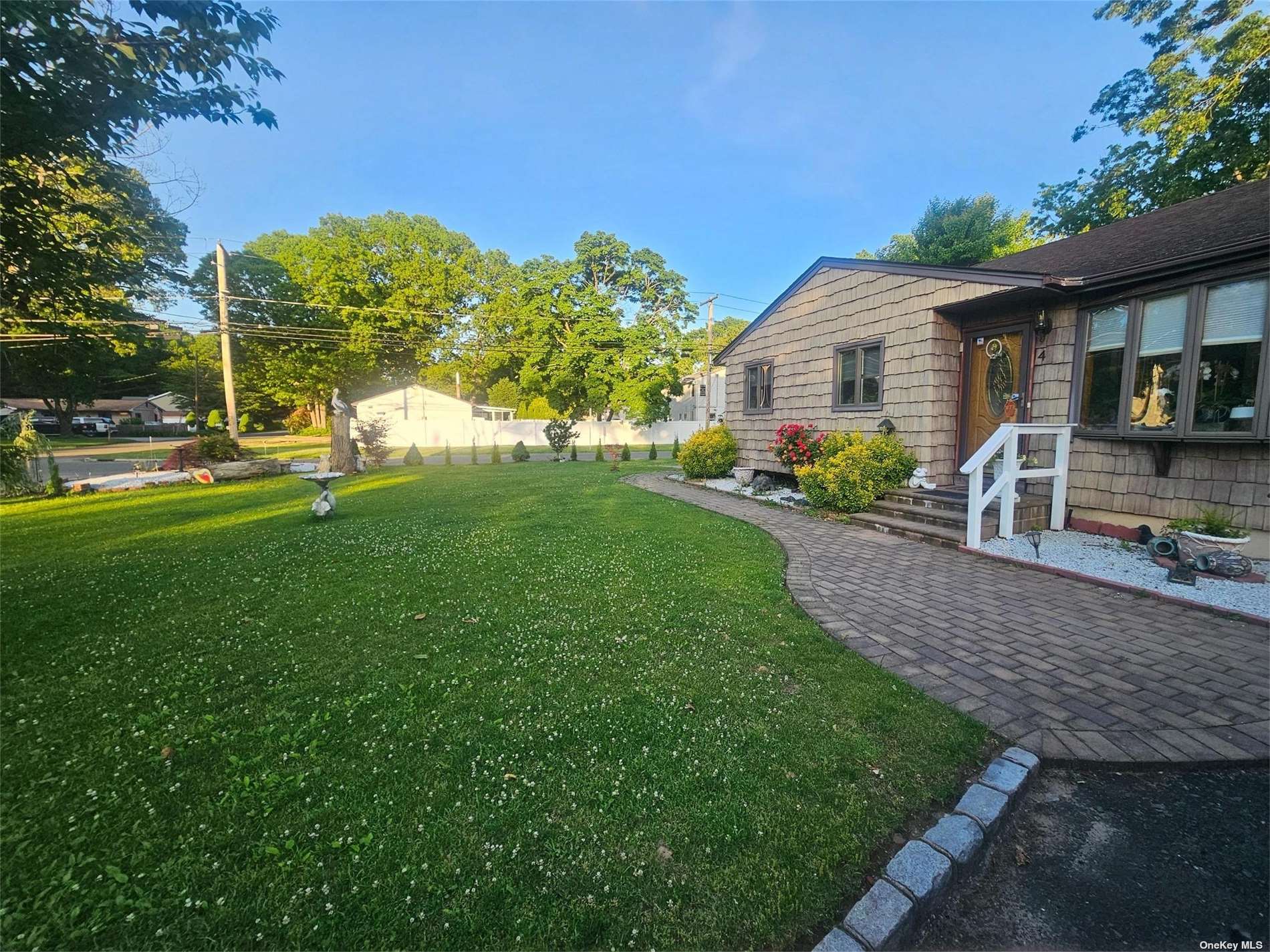 4 Maple Street, Centereach, New York image 3