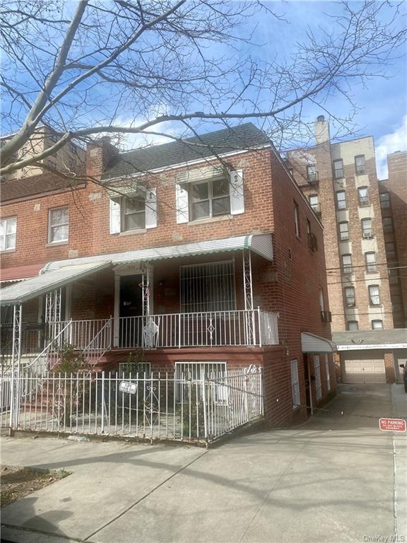 Property for Sale at 1973 Ellis Avenue, Bronx, New York - Bedrooms: 3 
Bathrooms: 3 
Rooms: 5  - $549,000