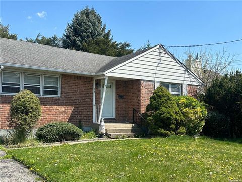 Homes For Sale - 54 S 1st Street<br/> Bethpage, NY 11714