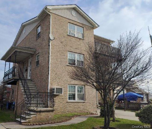 44 Pennyfield Avenue