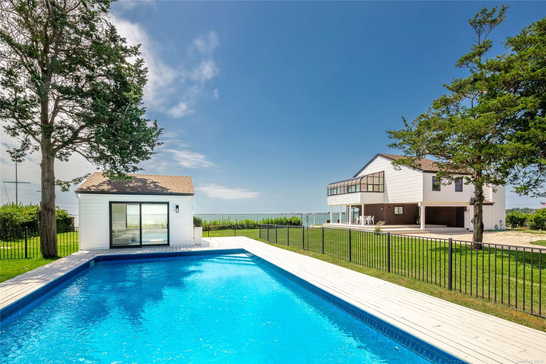 11 Tiana Circle, Hampton Bays, New York image 7