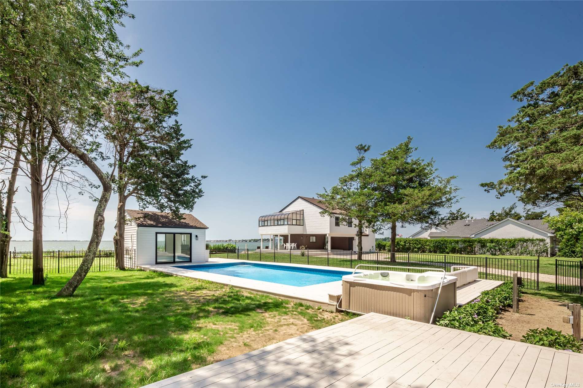 11 Tiana Circle, Hampton Bays, New York image 8