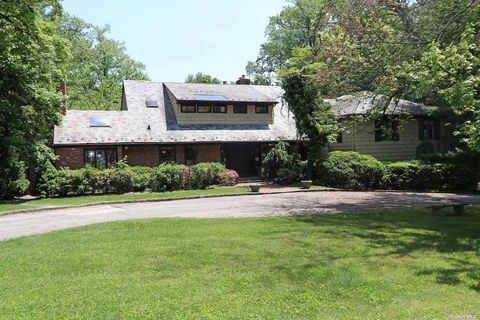 3 Lighthouse Road Great Neck NY 11024