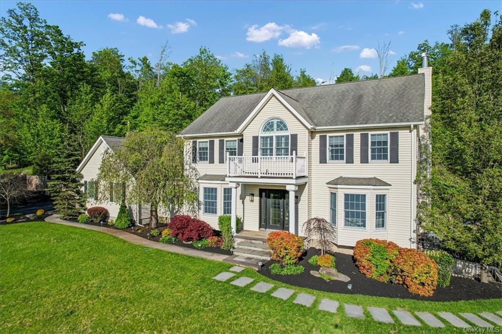 Property for Sale at 11 Sunfish Lane, Monroe, New York - Bedrooms: 5 
Bathrooms: 3 
Rooms: 11  - $1,095,000