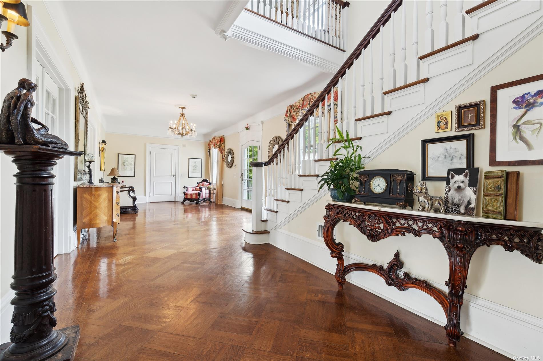 10 Peathole Lane, Bellport Village, New York image 6