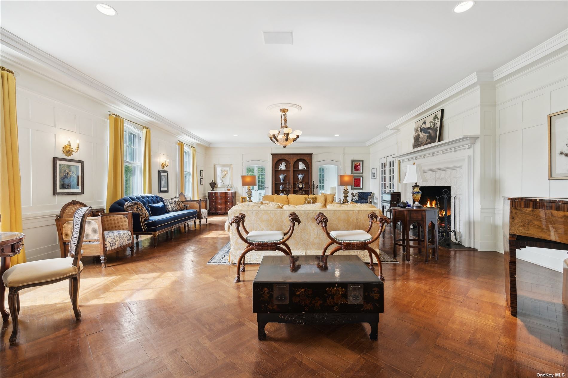 10 Peathole Lane, Bellport Village, New York image 7