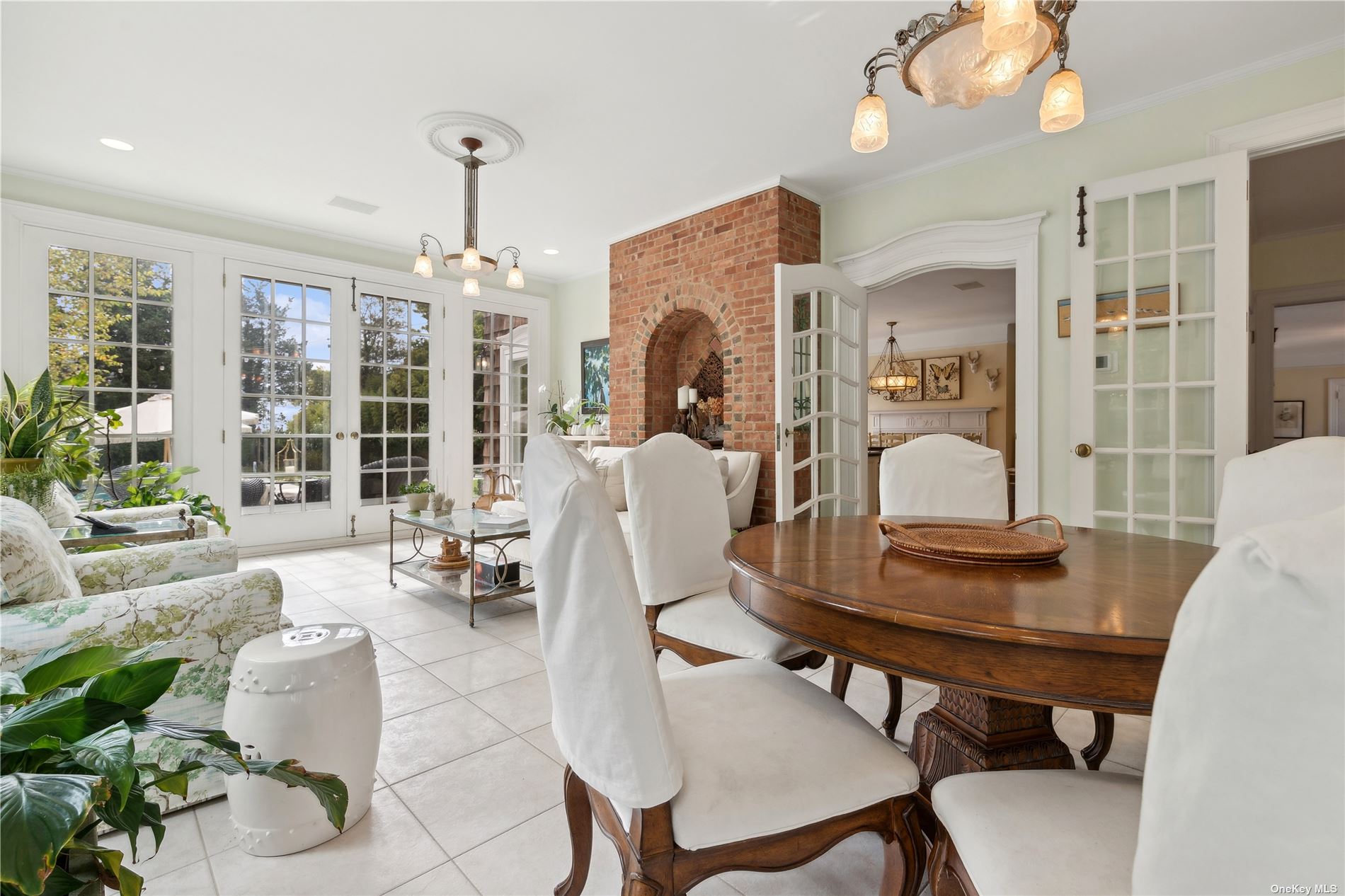 10 Peathole Lane, Bellport Village, New York image 14