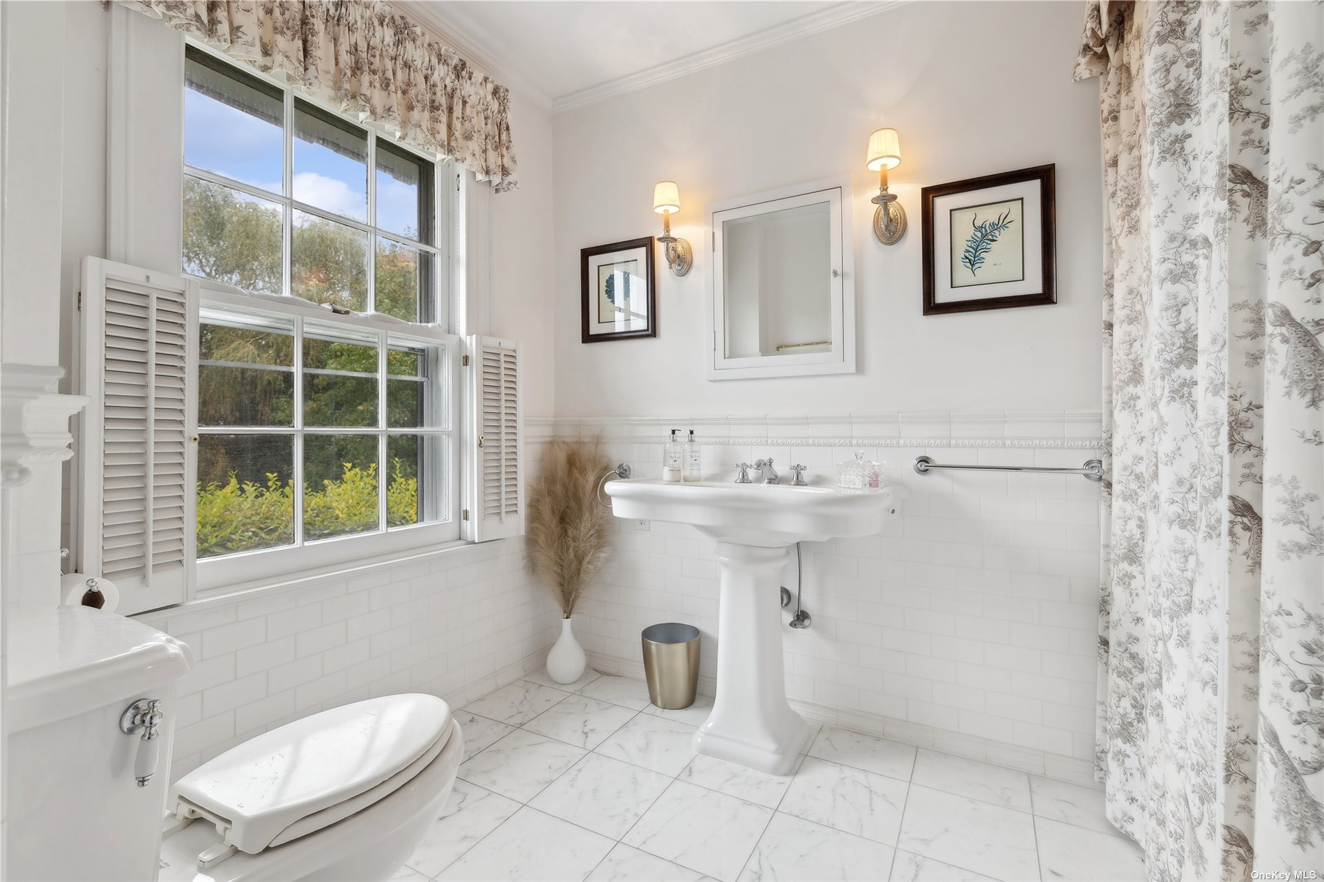 10 Peathole Lane, Bellport Village, New York image 23