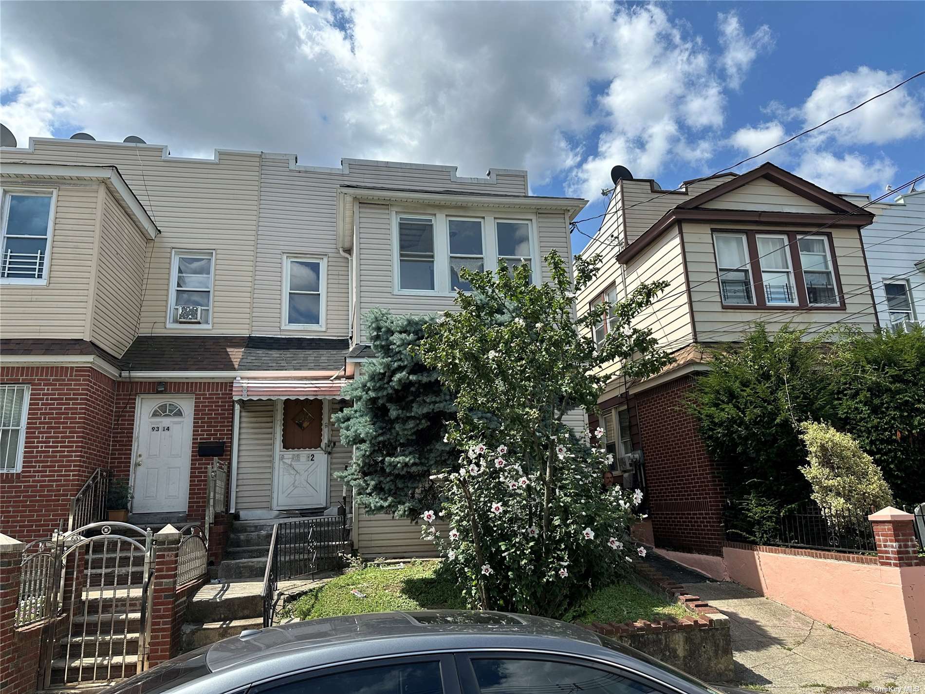 9312 202nd Street, Hollis, Queens, NY - 5 Bedrooms  
2 Bathrooms  
12 Rooms - 