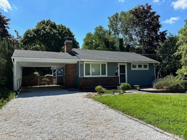 Oakhurst Road, Hampton Bays, Hamptons, NY - 2 Bedrooms  
1 Bathrooms - 