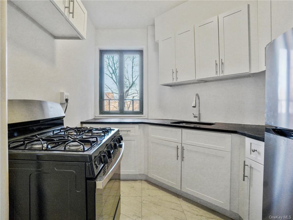 Property for Sale at 2059 Saint Raymond Avenue Mc, Bronx, New York - Bedrooms: 1 
Bathrooms: 1 
Rooms: 3  - $229,000