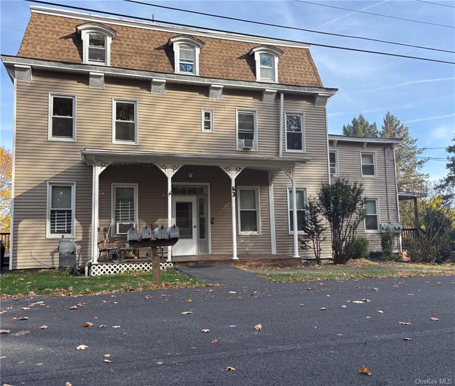 Rental Property at 63 Orchard Street 2N, Marlboro, New York - Bedrooms: 3 
Bathrooms: 2 
Rooms: 7  - $2,300 MO.