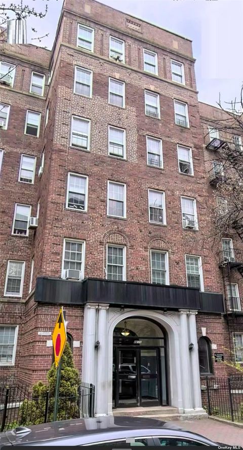 Photo of 88-11 Elmhurst Avenue #F14, Elmhurst, NY 11373 (MLS # L3589197) Photo of 88-11 Elmhurst Avenue #F14, Elmhurst, NY 11373 (MLS # L3589197)