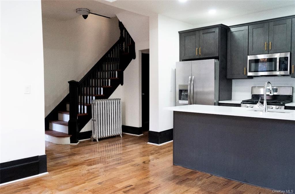 Property for Sale at 2845 Decatur Avenue, Bronx, New York - Bedrooms: 5 
Bathrooms: 4 
Rooms: 7  - $699,000
