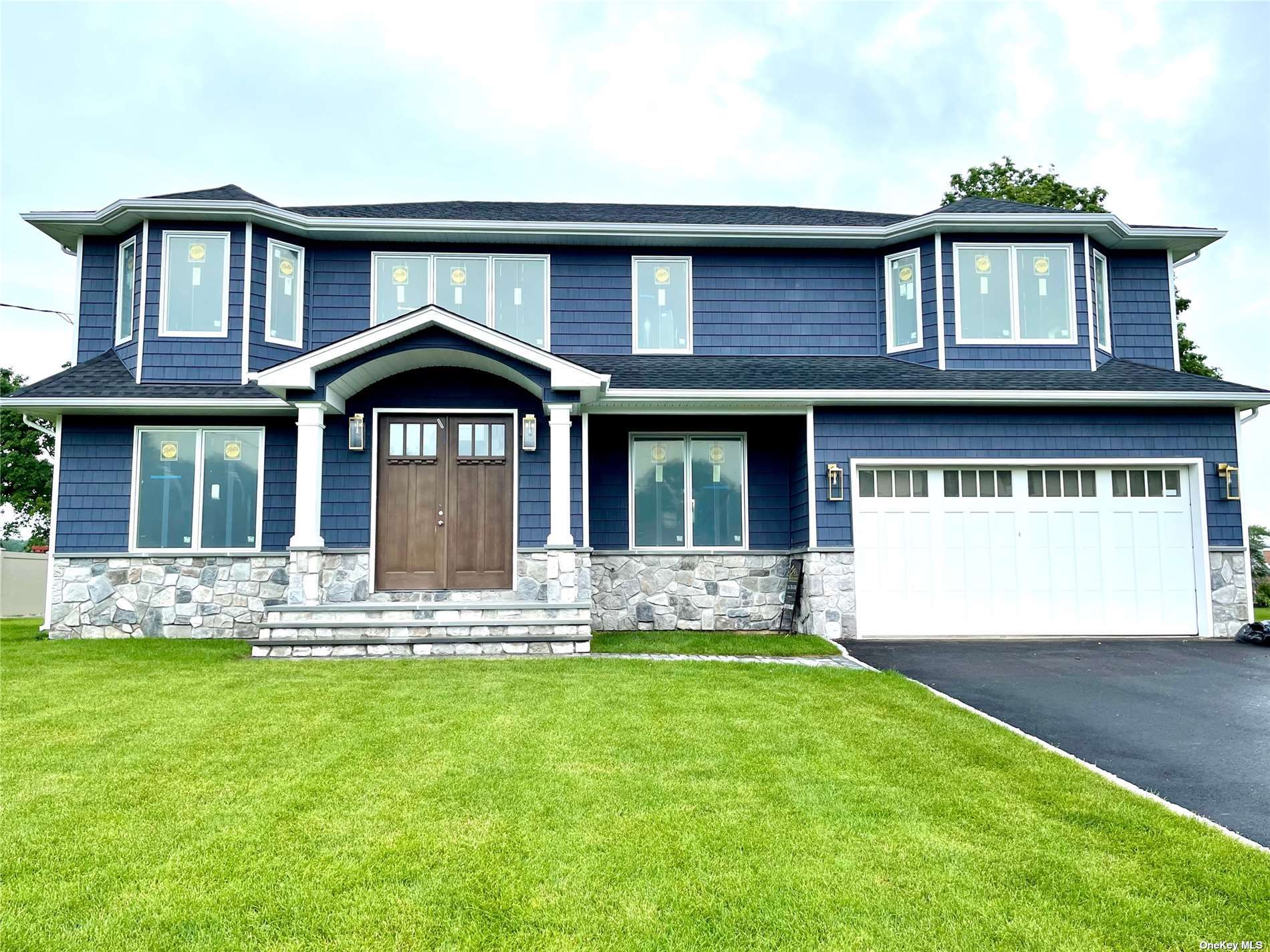 Photo 2 of 22 of 19 Searington Drive house