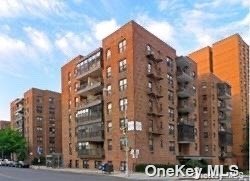 13870 Elder Avenue 7Floor, Flushing, Queens, NY - 2 Bedrooms  
2 Bathrooms  
7 Rooms - 