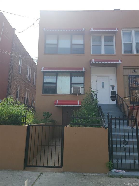 Property for Sale at 952 E 223rd Street, Bronx, New York - Bedrooms: 9 
Bathrooms: 2  - $960,000