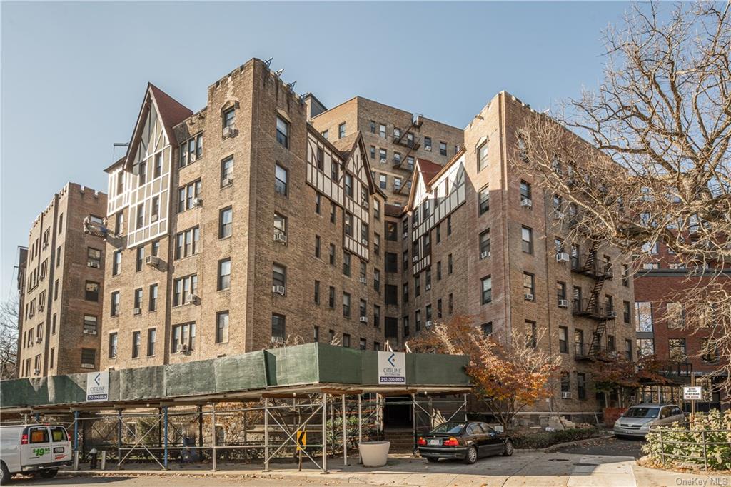 Property for Sale at 3875 Waldo Avenue 10M, Bronx, New York - Bedrooms: 1 
Bathrooms: 1 
Rooms: 3  - $215,000