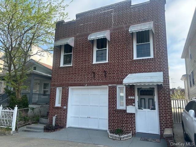 Property for Sale at 1034 E 226th Street, Bronx, New York - Bedrooms: 3 
Bathrooms: 2 
Rooms: 5  - $599,000