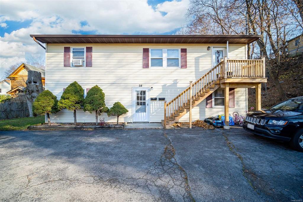 38 Masters Place 1, Beacon, New York - 2 Bedrooms  
1 Bathrooms - 