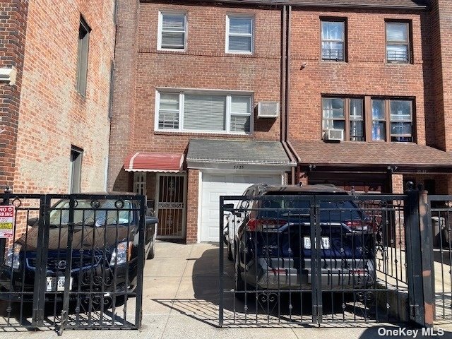 Property for Sale at 3235 93rd Street, East Elmhurst, Queens, NY - Bedrooms: 4 
Bathrooms: 2 
Rooms: 8  - $950,000