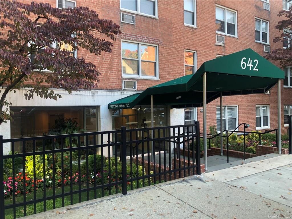 642 Locust Street #1D, Mount Vernon, New York image 1