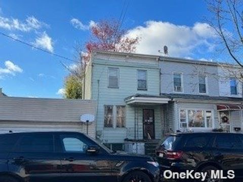 Homes For Sale - 94-42 113th Street<br/> Queens County, Richmond Hill, NY 11418