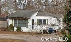 Photo 1 of 1 of 819 Canal Road house