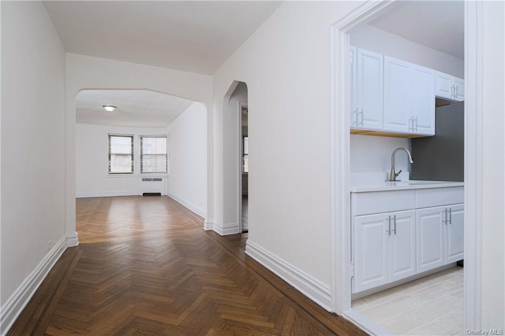 Property for Sale at 1855 Grand Concourse 44, Bronx, New York - Bedrooms: 2 
Bathrooms: 1 
Rooms: 4  - $259,900