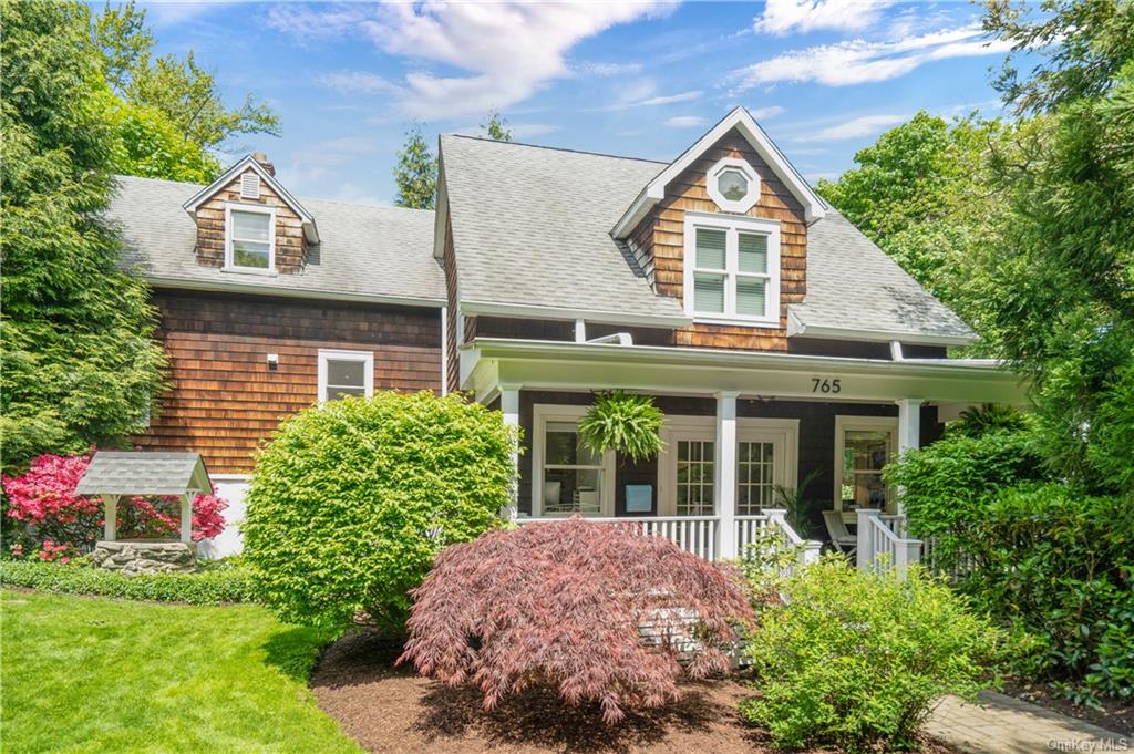 765 Forest Avenue, Larchmont, New York - 3 Bedrooms  
3 Bathrooms  
9 Rooms - 