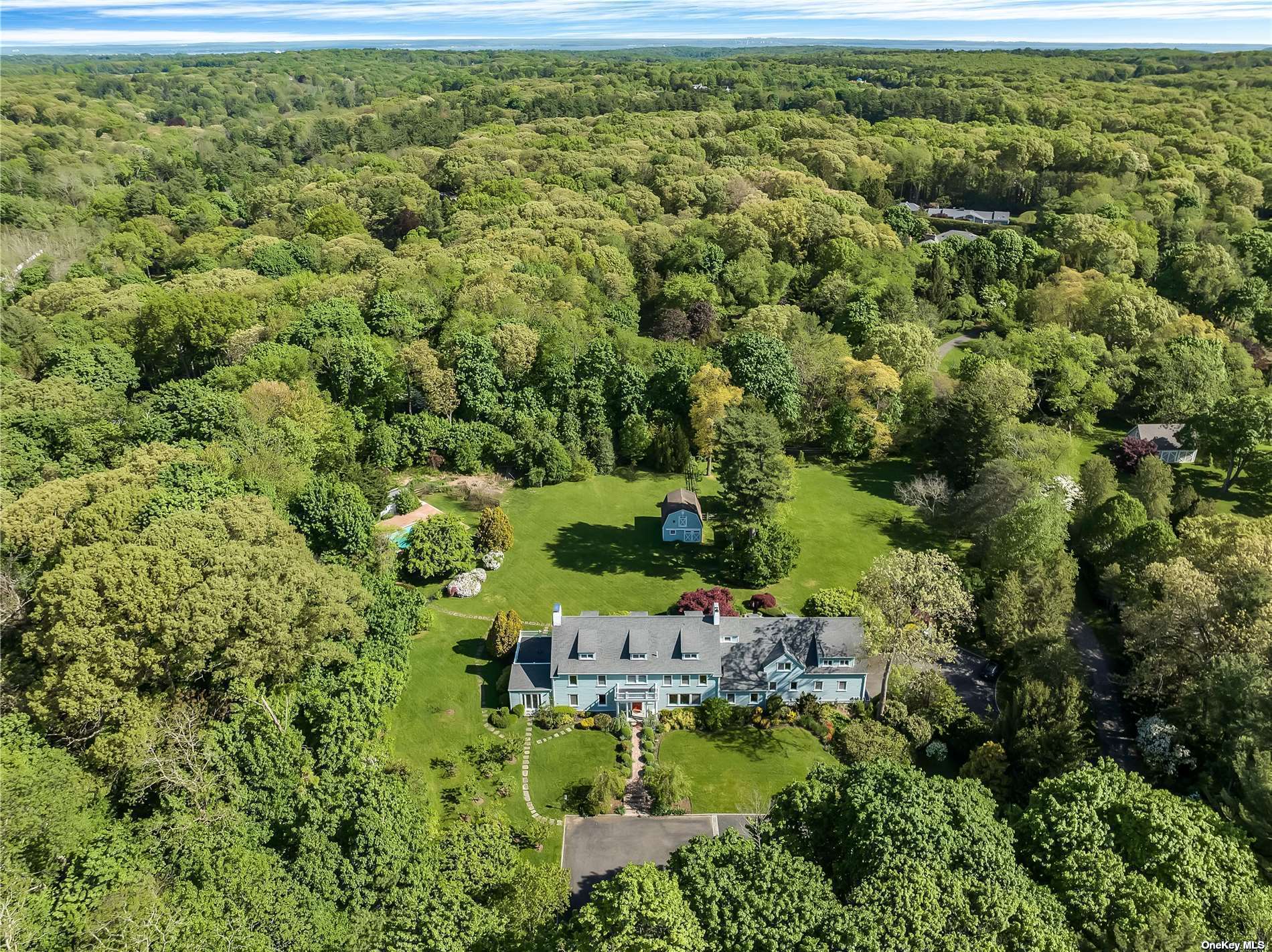 963 Ripley Lane, Upper Brookville, New York image 33