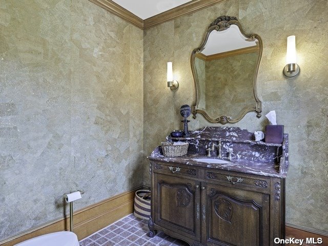 963 Ripley Lane, Upper Brookville, New York image 9