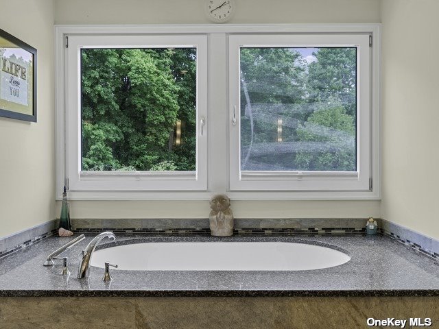 963 Ripley Lane, Upper Brookville, New York image 21