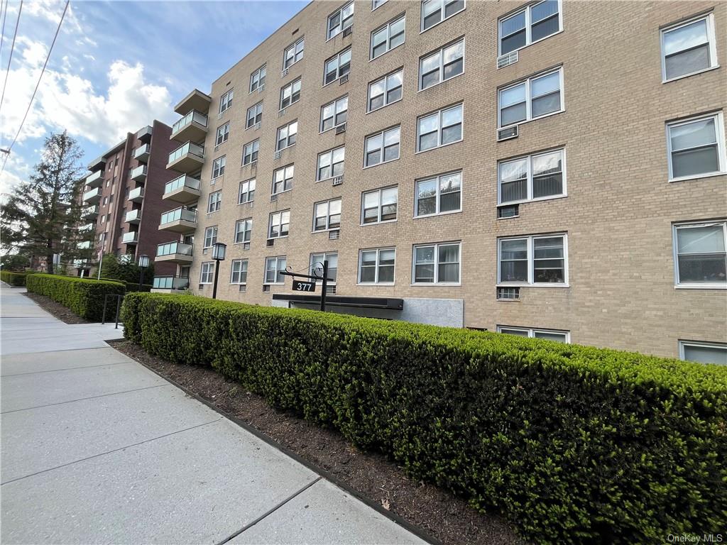 Property for Sale at 377 Westchester Avenue 6M, Port Chester, New York - Bedrooms: 2 
Bathrooms: 2 
Rooms: 6  - $299,000