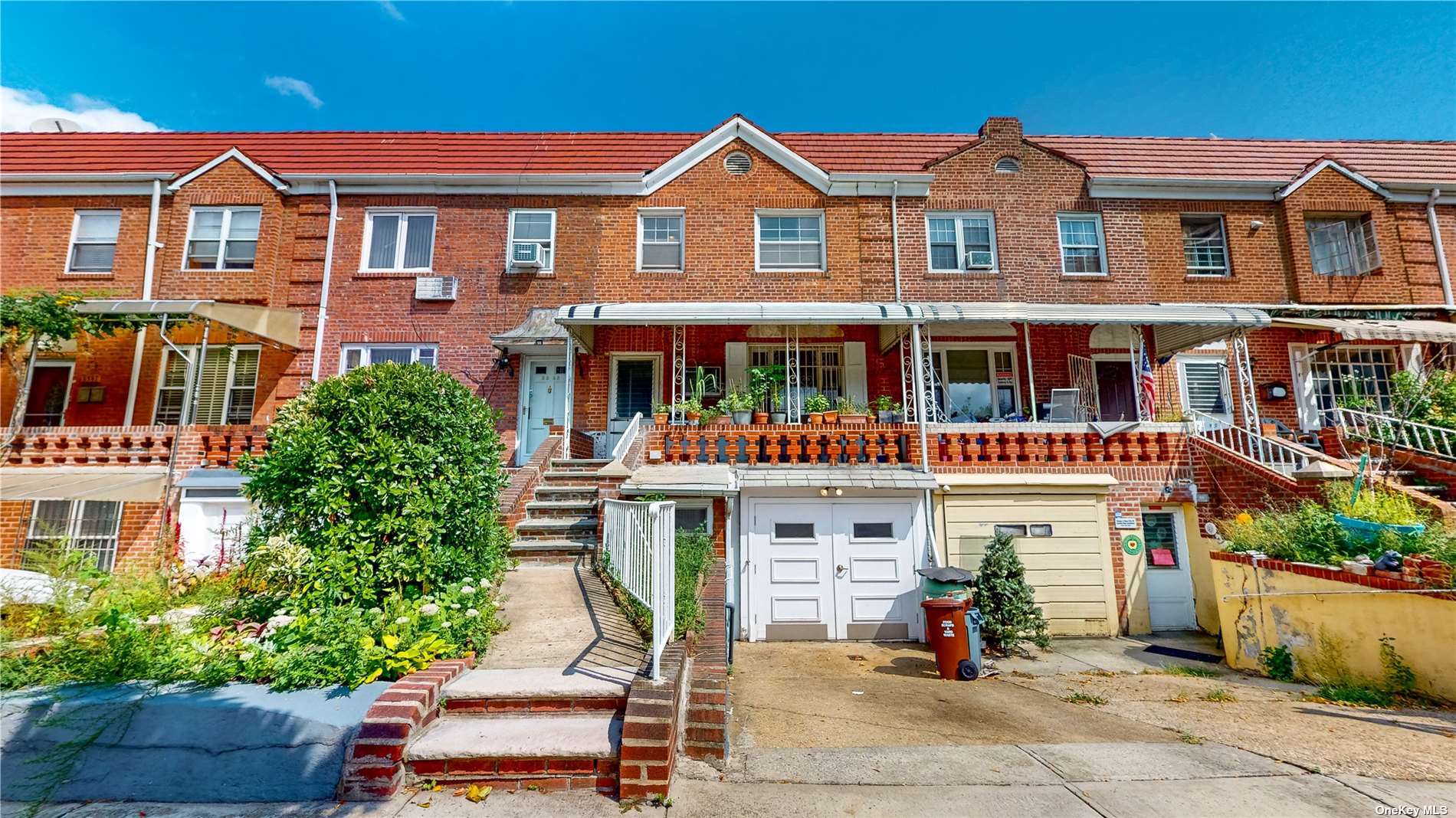 Property for Sale at 3345 60th Street, Woodside, Queens, NY - Bedrooms: 3 
Bathrooms: 3 
Rooms: 6  - $1,079,000