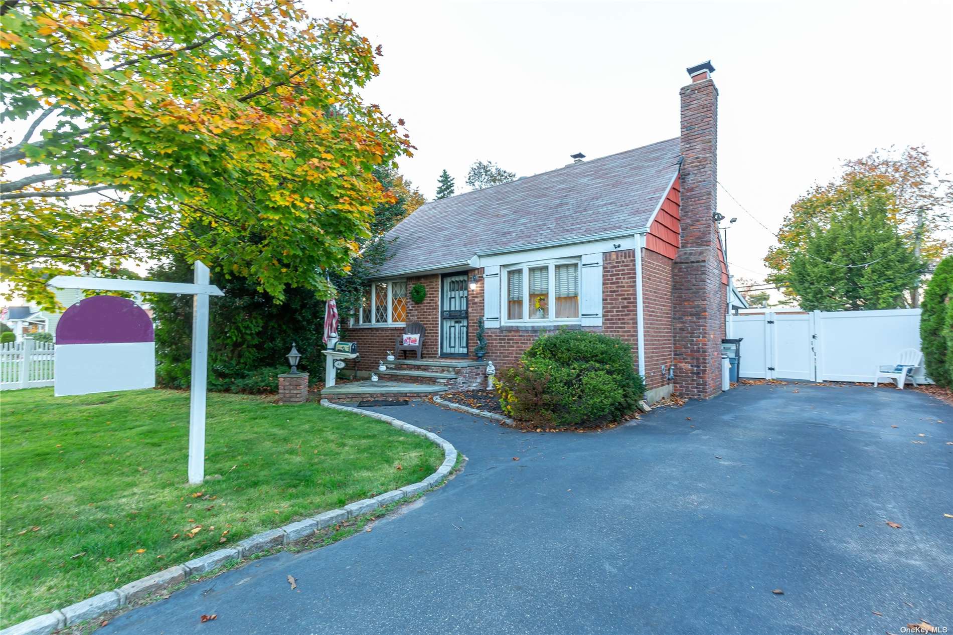 Photo 1 of 28 of 47 8th Street house