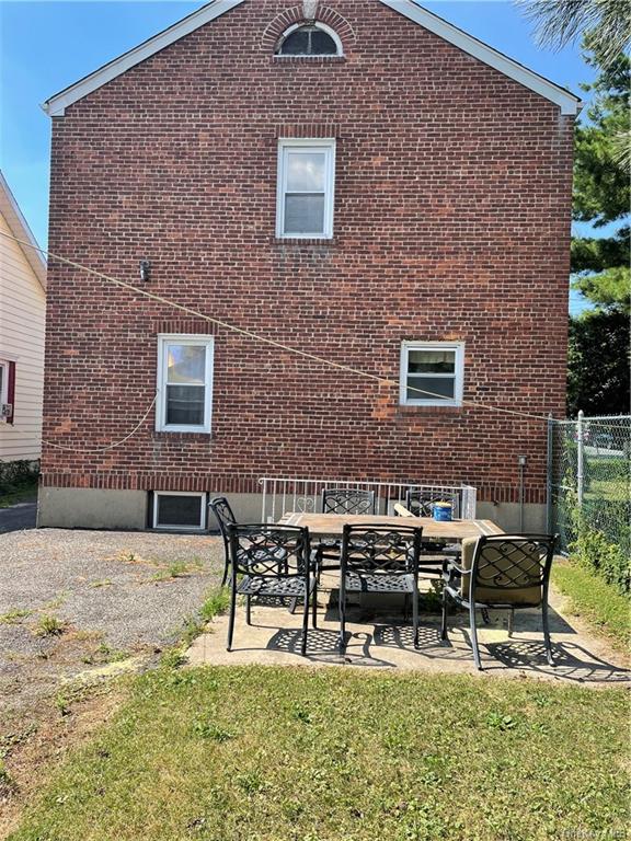 Photo 3 of 12 of 22 Emerson Street house