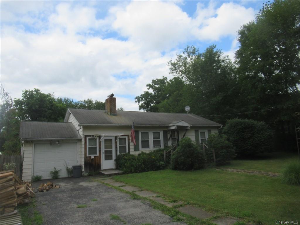 8 Gary Drive, Hyde Park, New York image 4